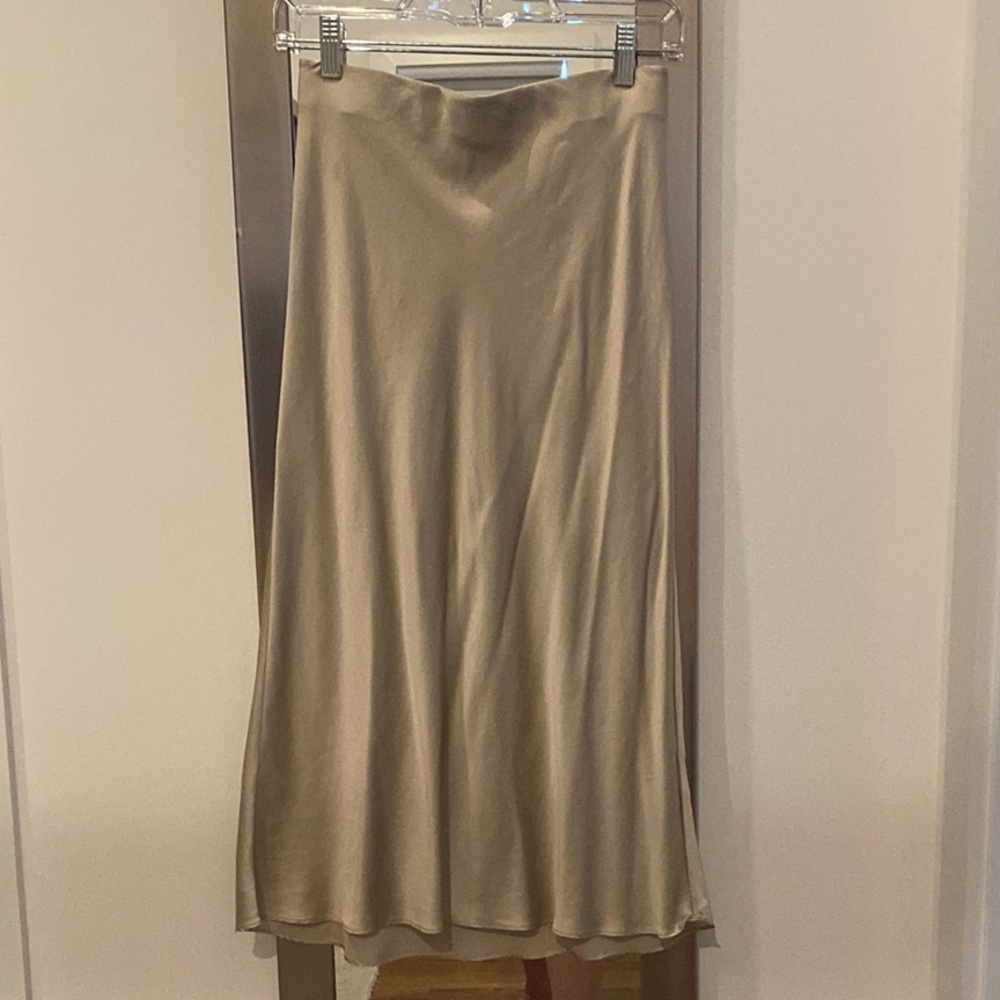 Elegant Tan Women's Skirt